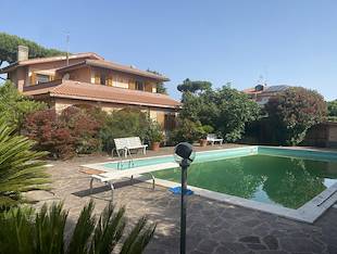 Villa bifamiliare - Grottaferrata, RM