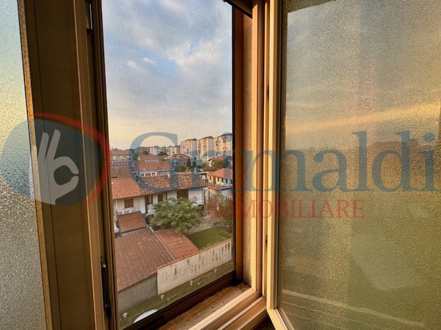 finestra bagno.jpg