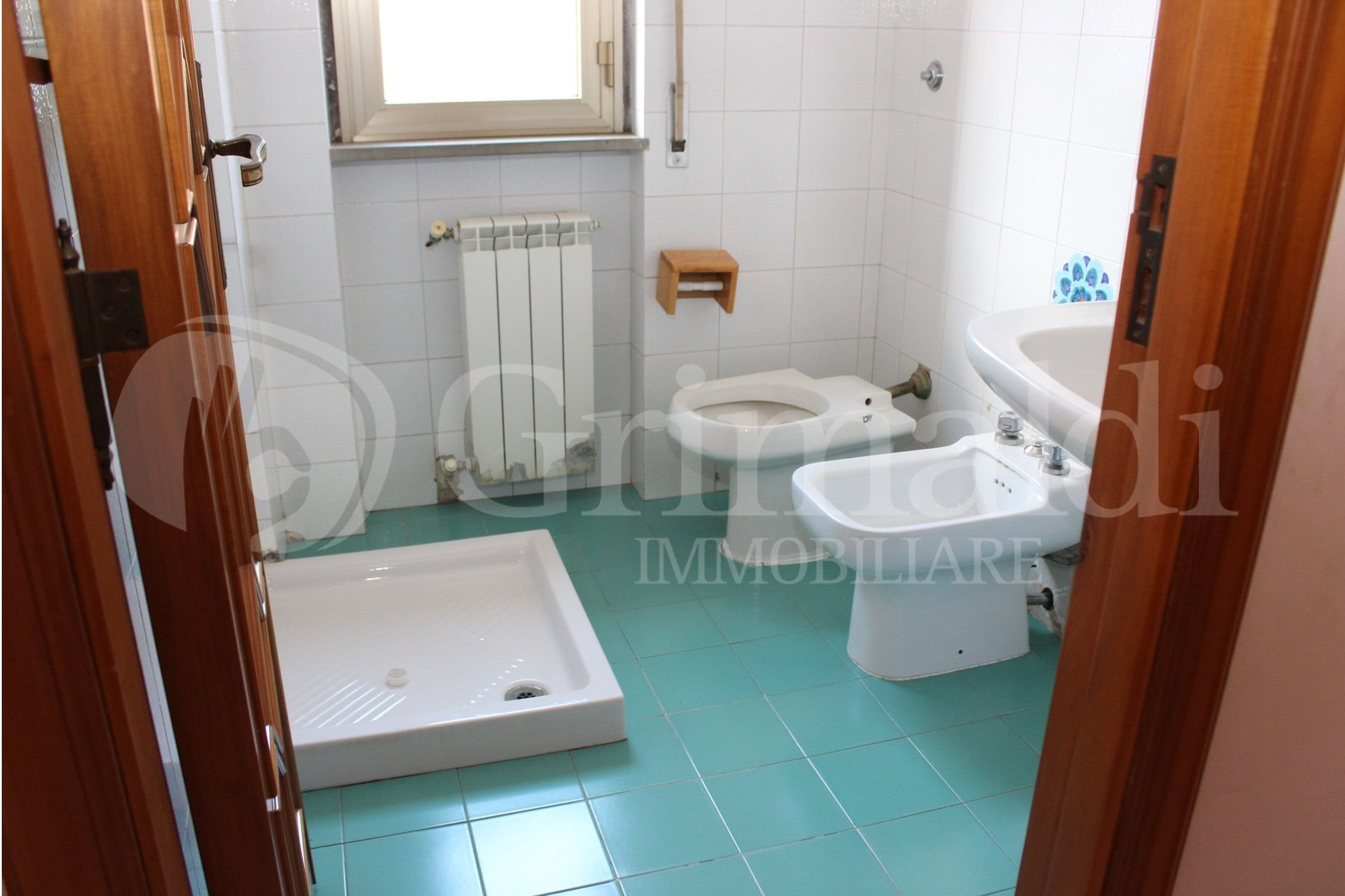 5 bagno Via Pietro Micca 140 2°Piano.JPG
