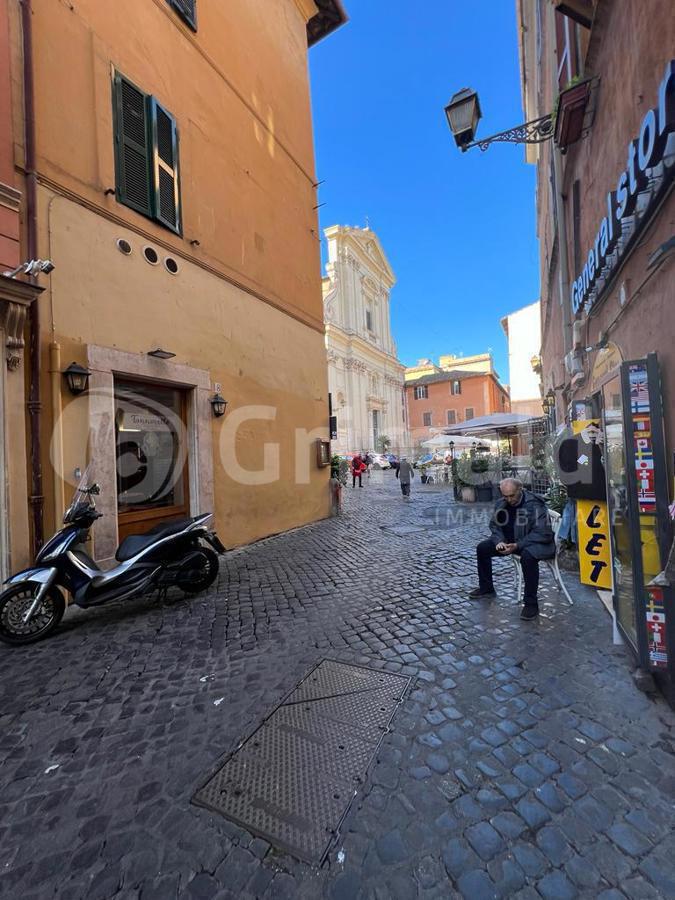 piazza.jpg