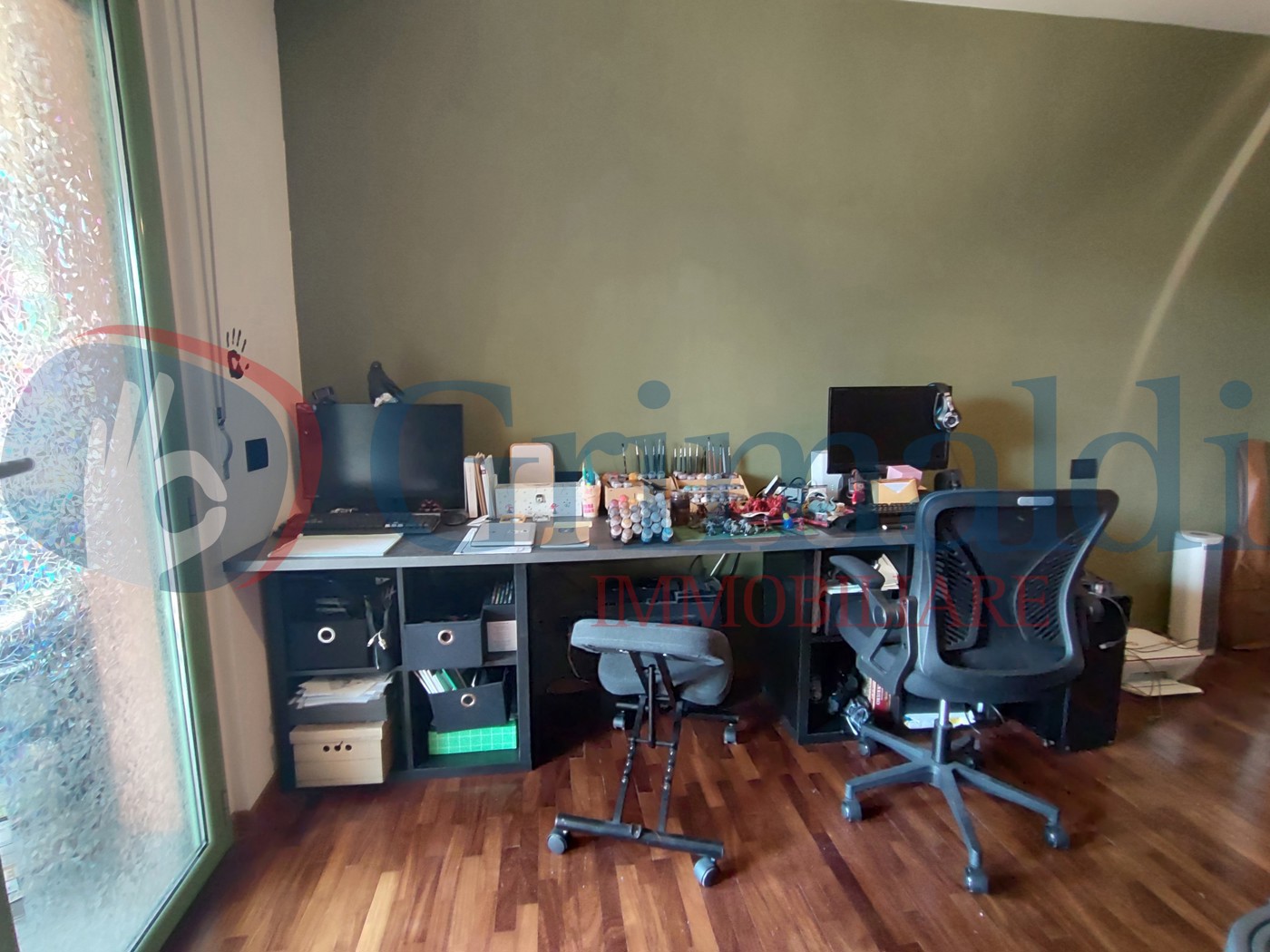 angolo studio in camera da letto.jpg