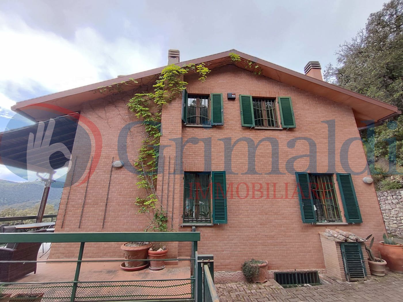 villa lato est.jpeg