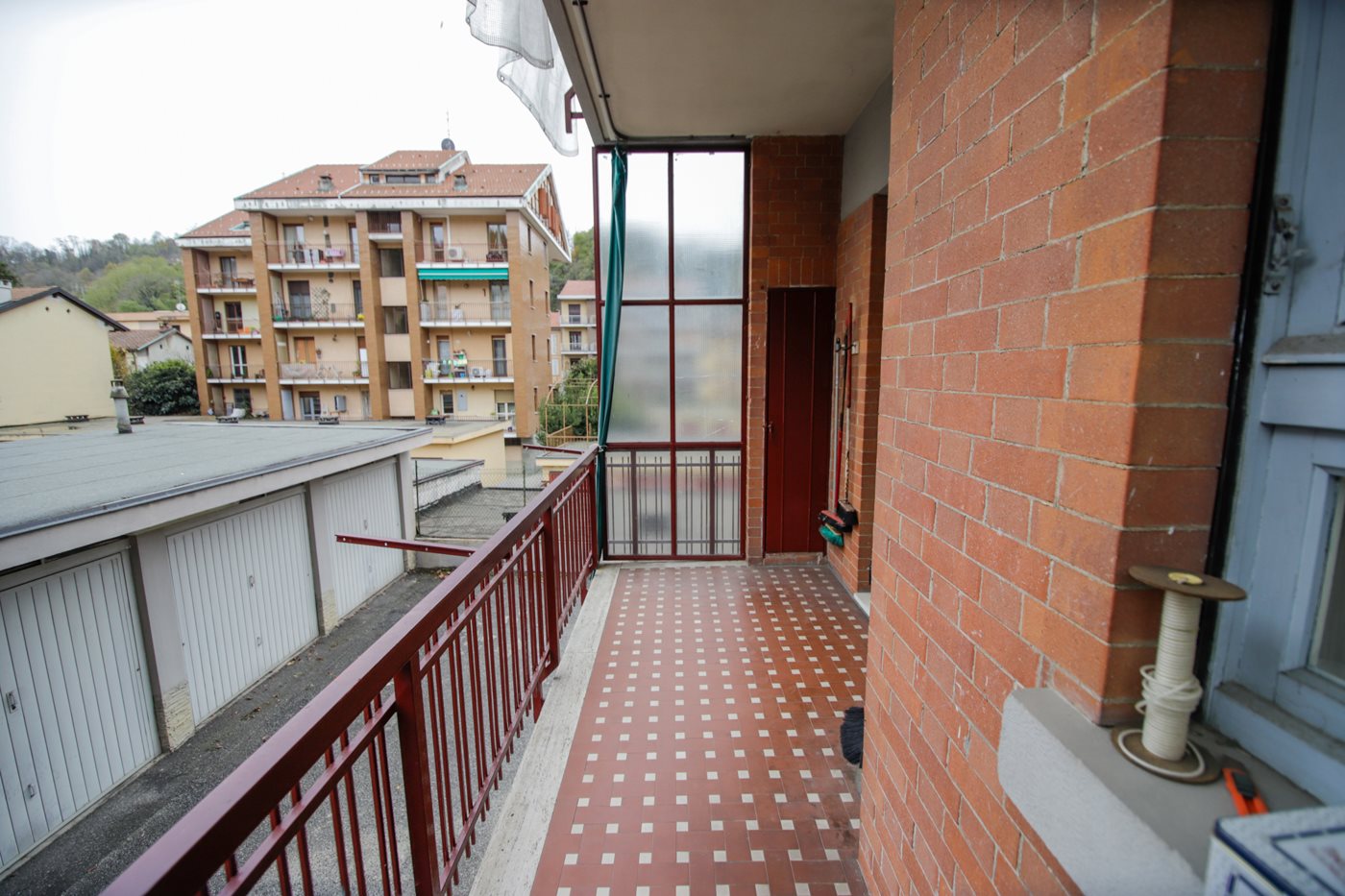 Balcone soggiorno.JPG