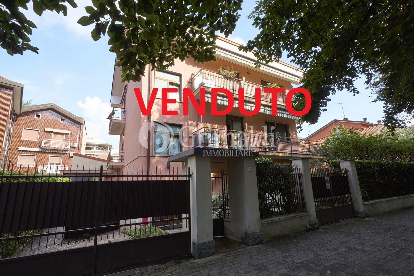 InOut_GV_02032 - Copia.jpg