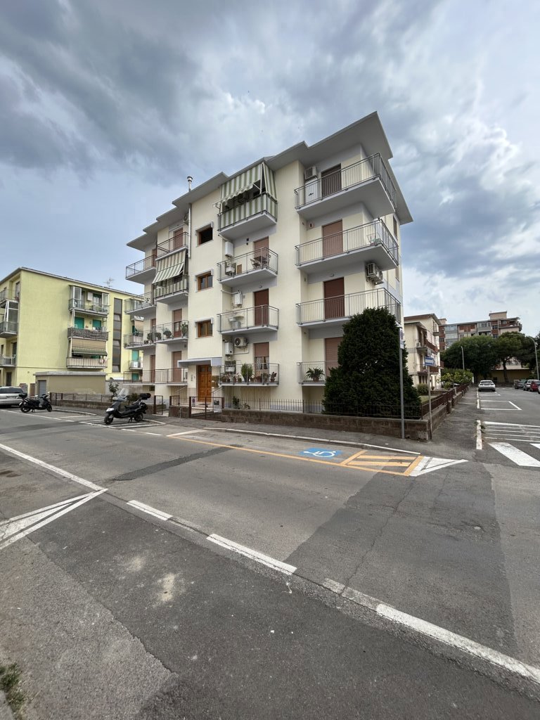 facciata (7) (FILEminimizer).jpg