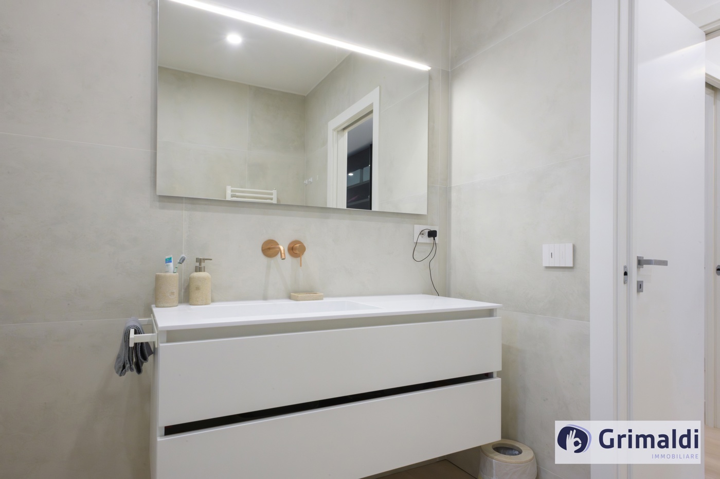 BAGNO CON VASCA