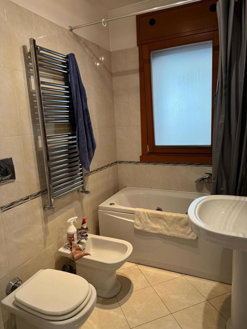 BAGNO CON VASCA