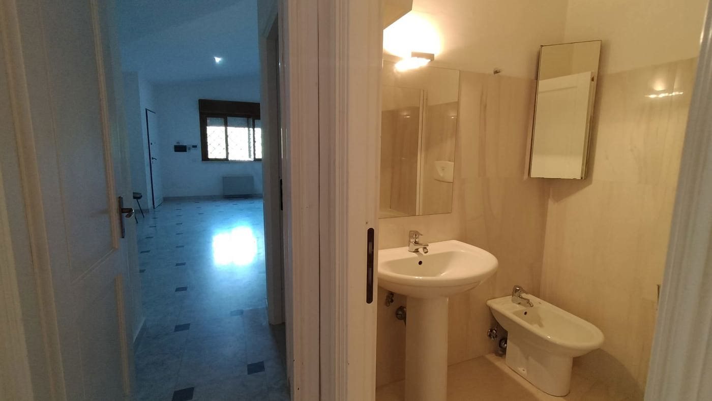 27 BAGNO DI SERVIZIO