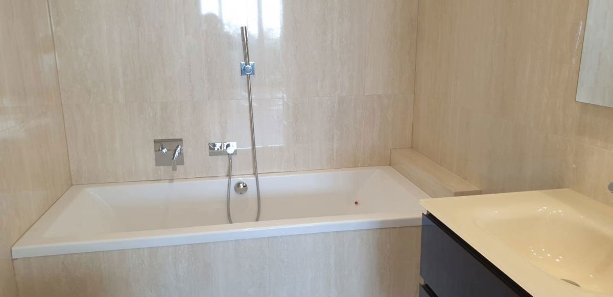 BAGNO EN SUITE CON VASCA
