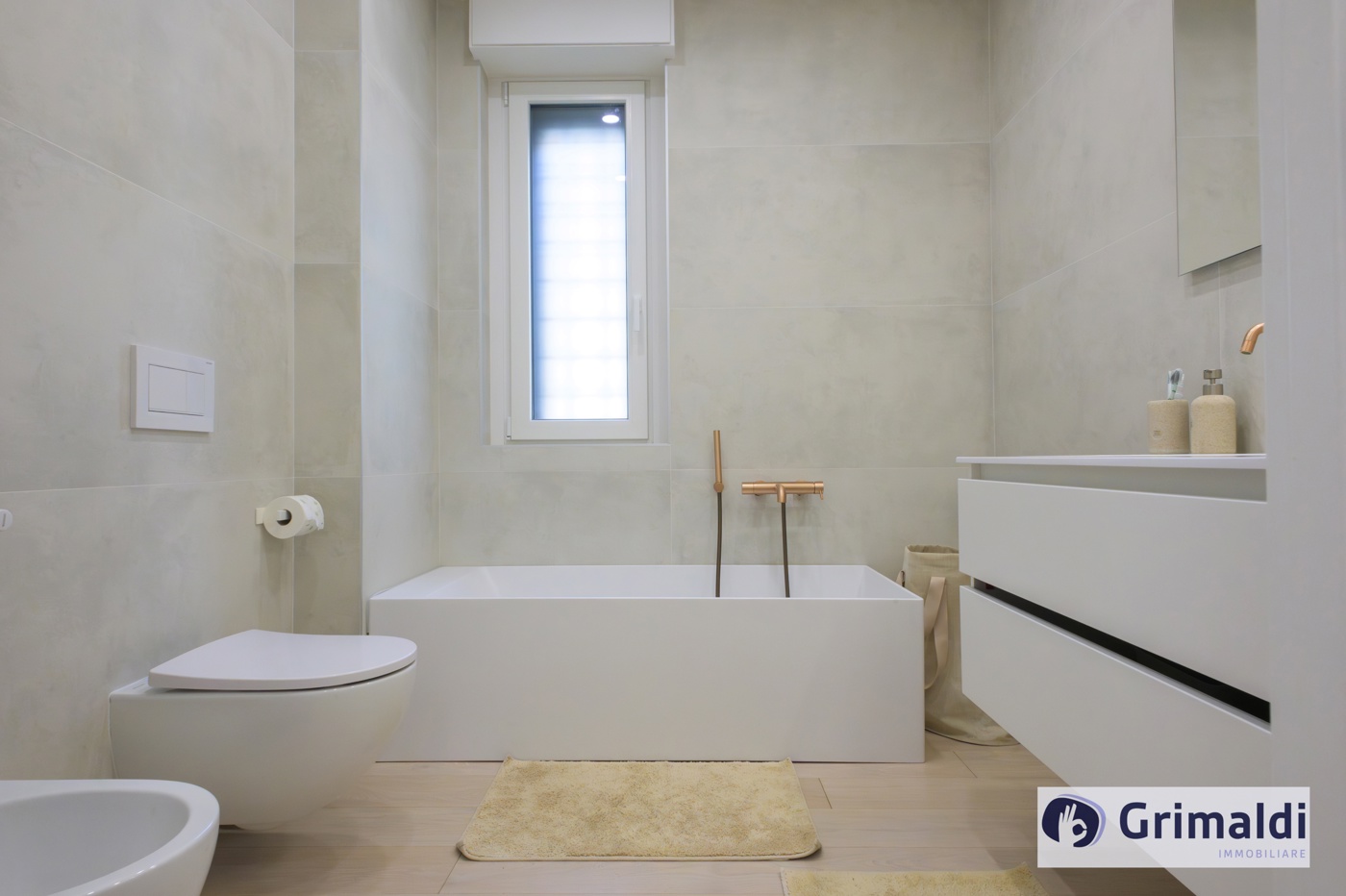 BAGNO CON VASCA