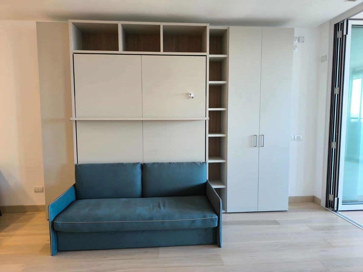 SALONE CON DIVANO E LETTO A SCOMPARSA