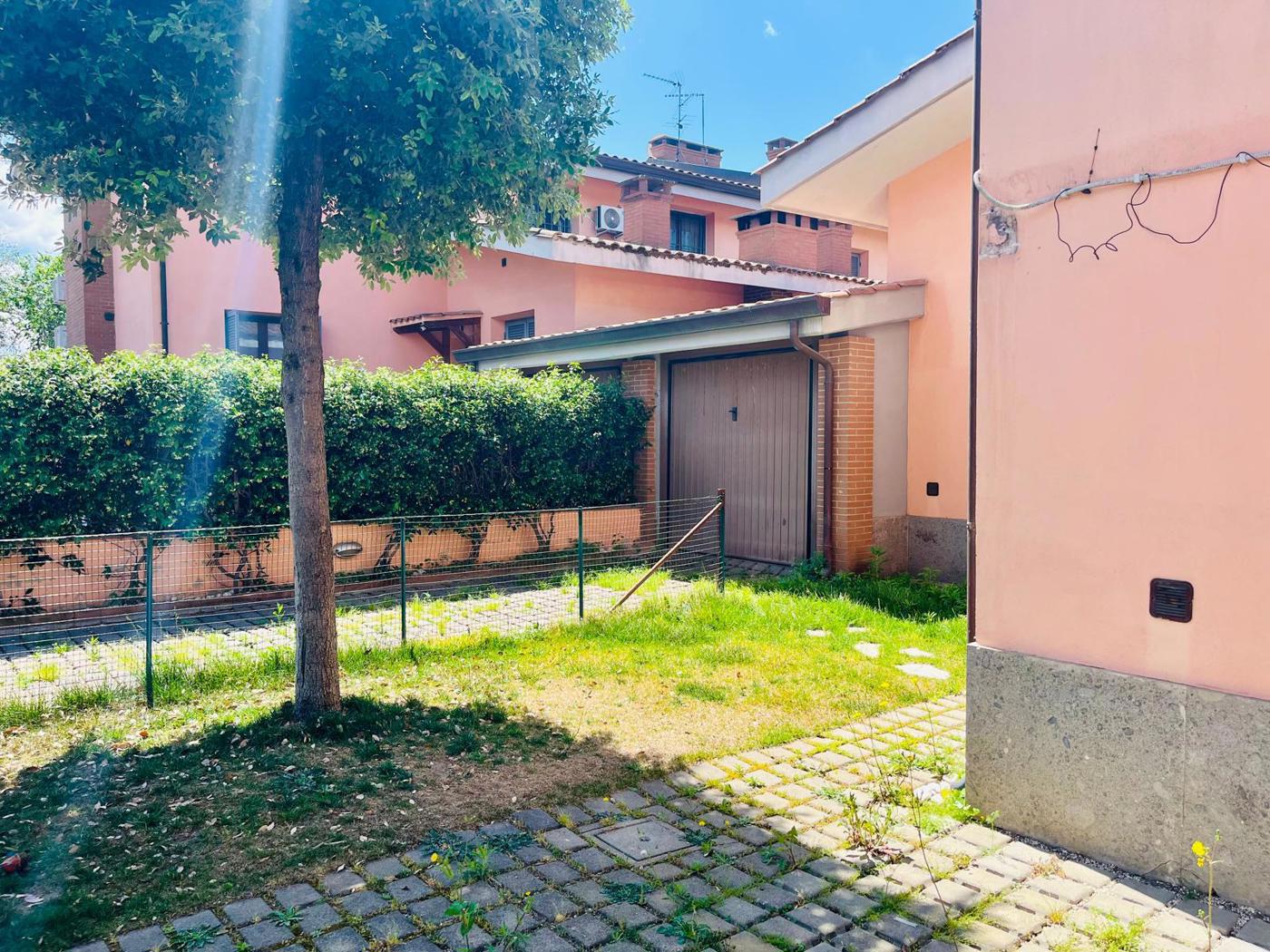 GIARDINO E BOX AUTO