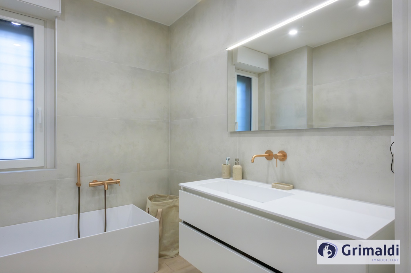 BAGNO CON VASCA