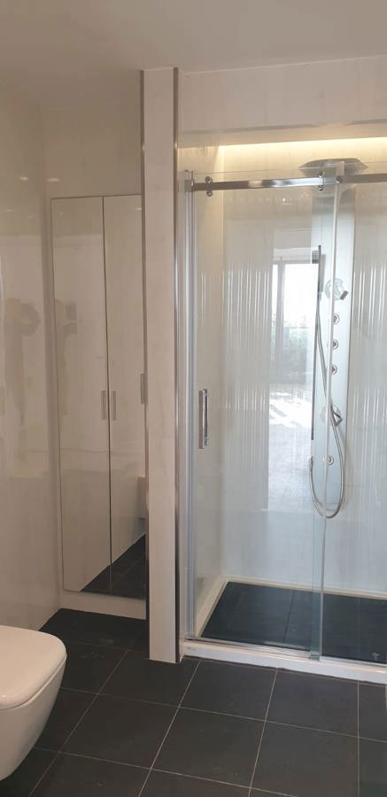BAGNO CON DOCCIA
