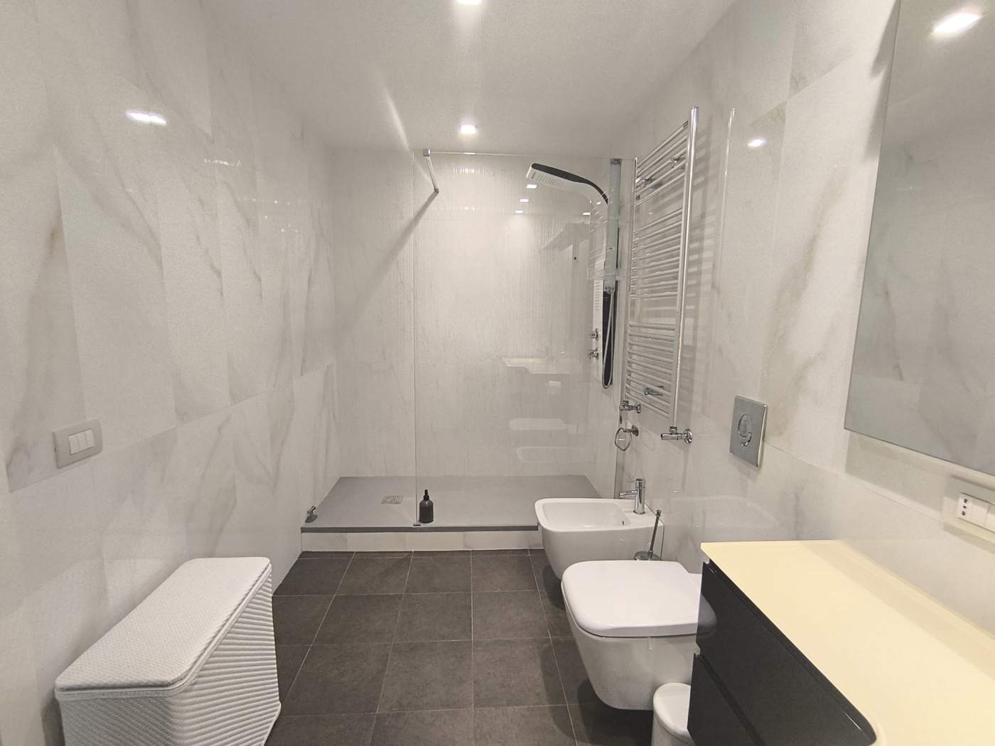 BAGNO EN SUITE