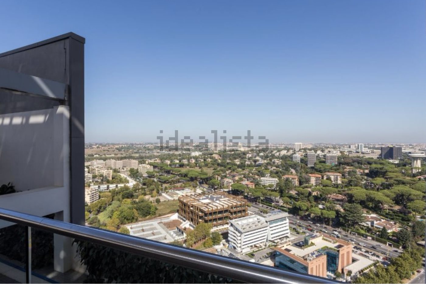 VISTA ROOF GARDEN