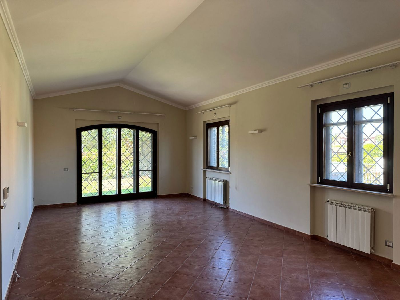 SALONE