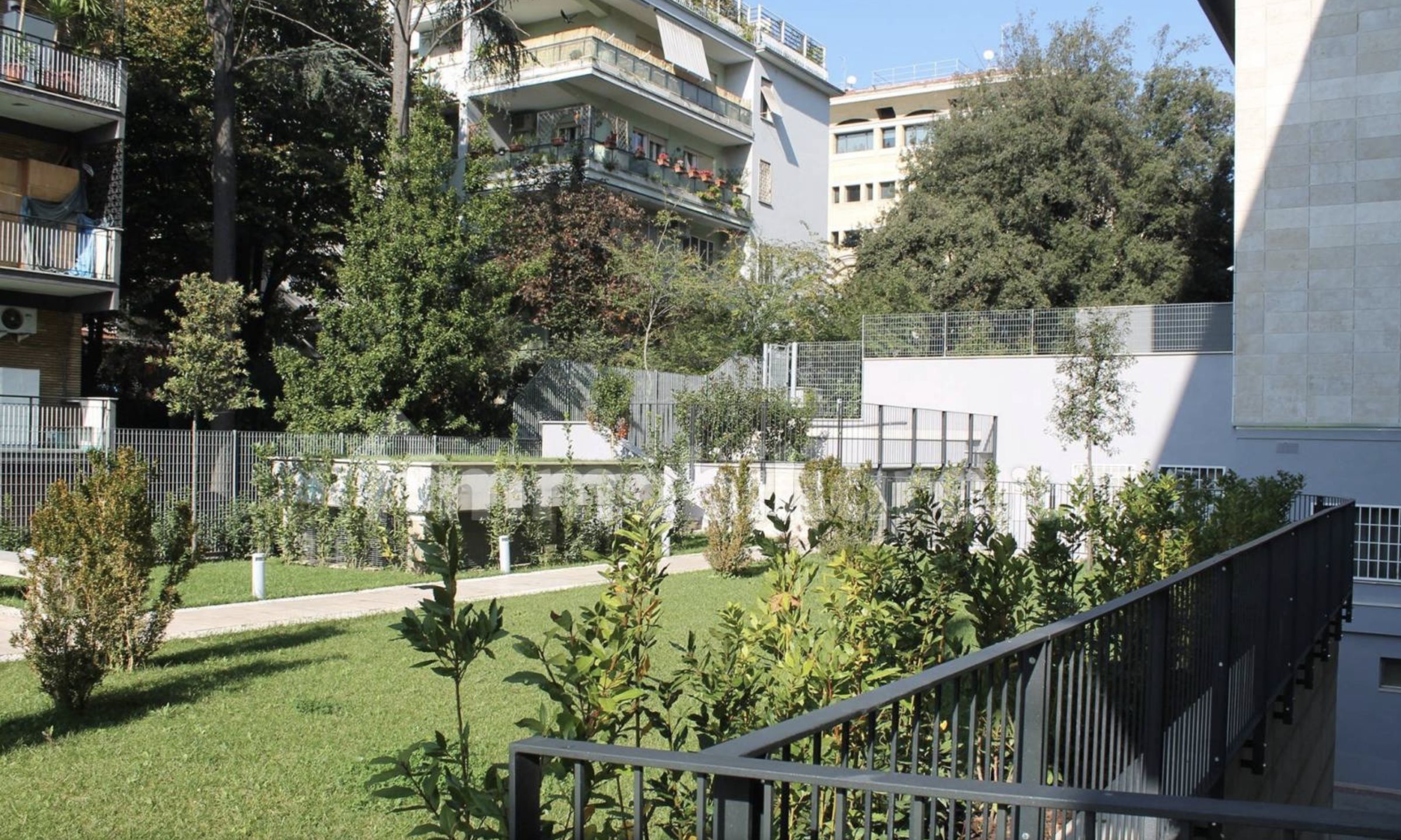 38 GIARDINI PALAZZINA