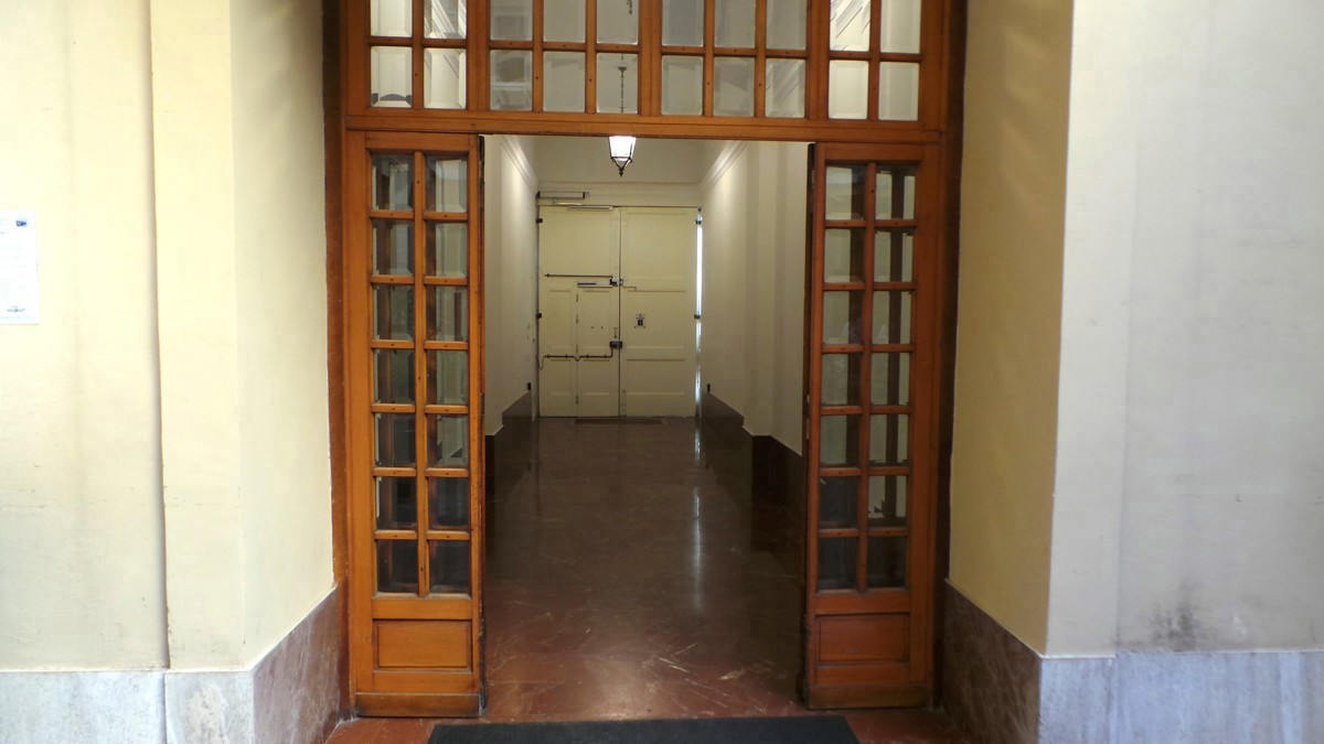 Interno stabile