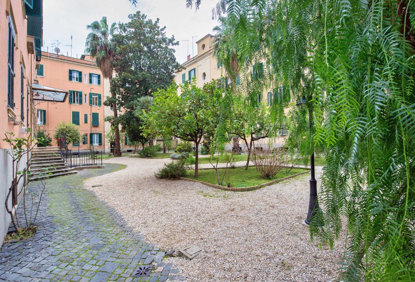 Esterno