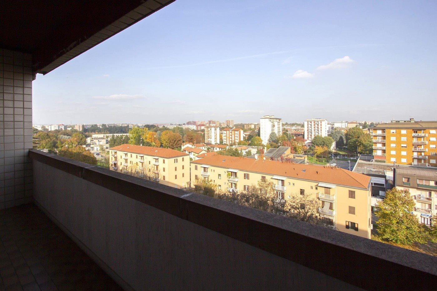 via mazzini  4 cusano milanino foto balcone 4.jpg