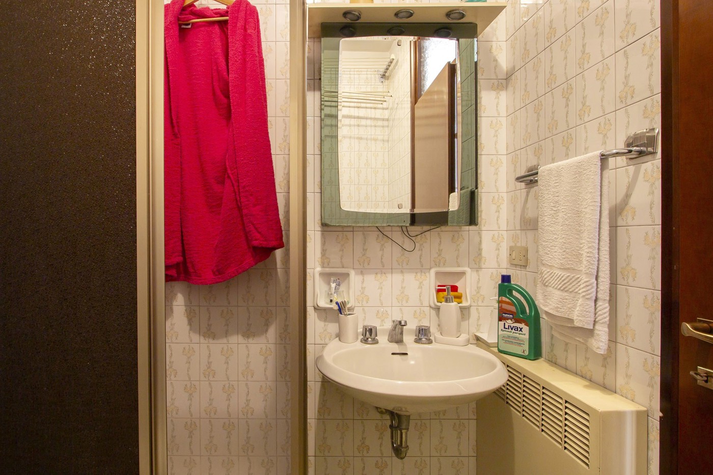 via mazzini 4 cusano milanino foto 2 bagno di servizi.jpg