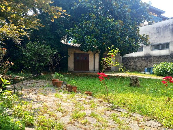 villa 10.jpg