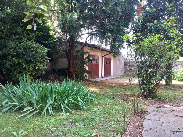 villa 16.jpg