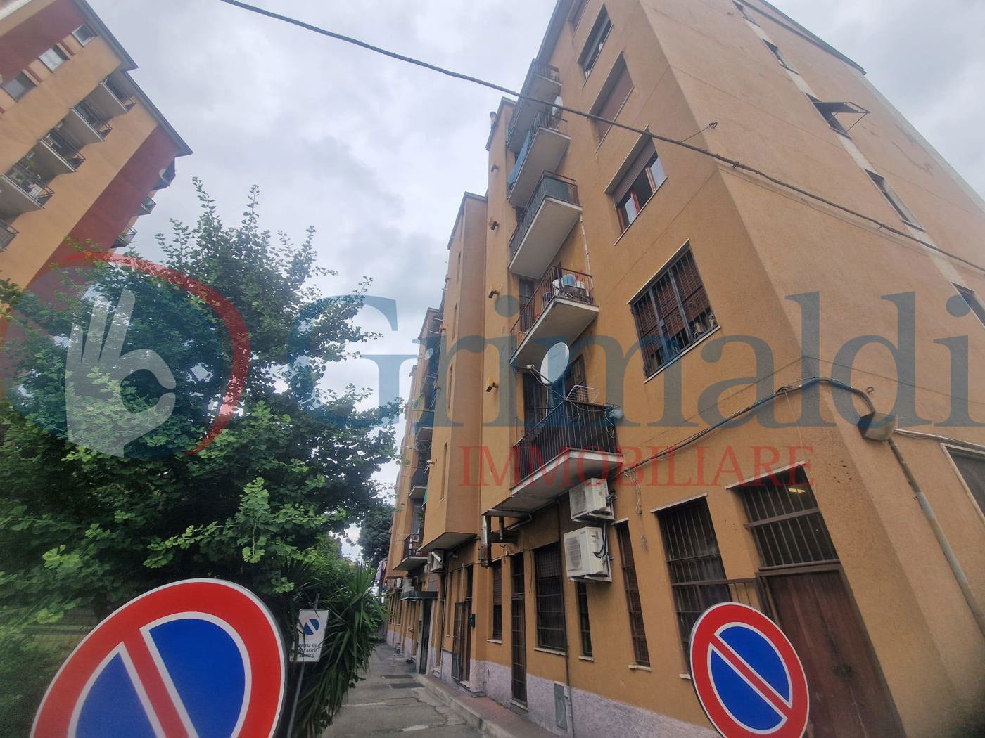 cormano via gramsci 2 locali arredato 8.jpg