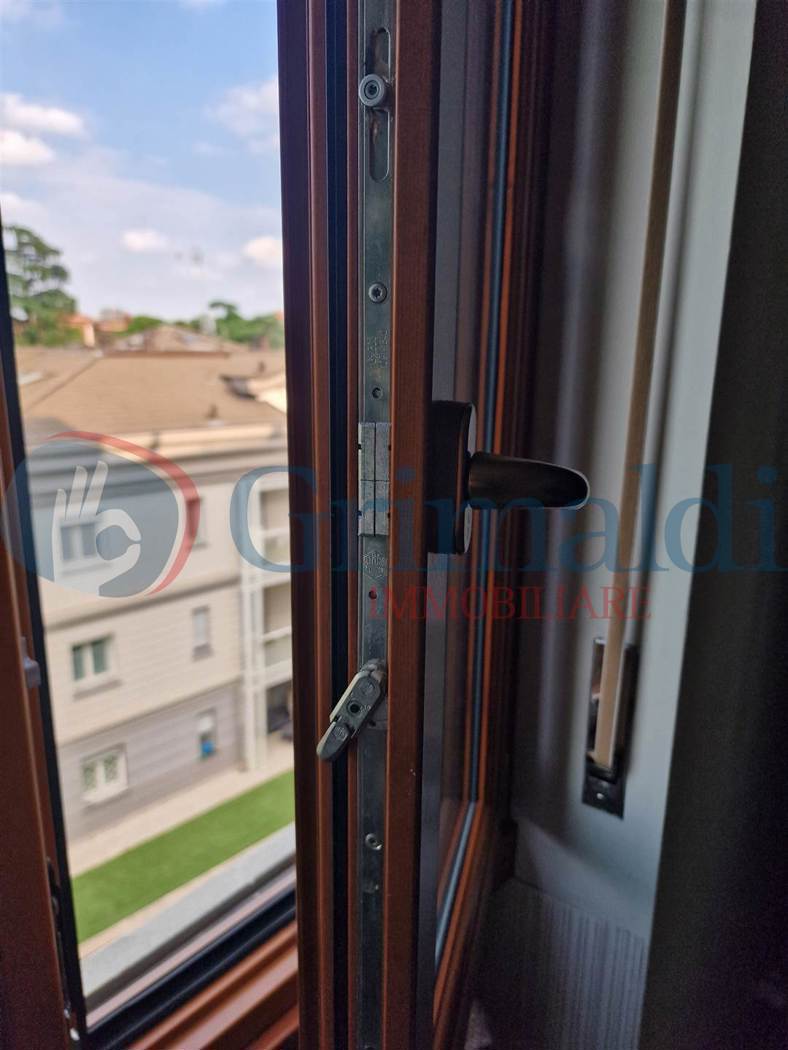 VIA DON MINZONI 25 QUATTROLOCALI 13.jpg