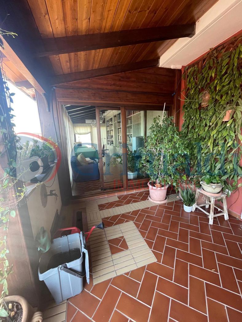 Veranda 2.jpg