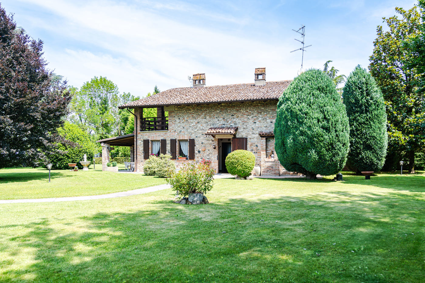 Grimaldi_VillaBorghetto_Esterni_31-05-2025-1.jpg