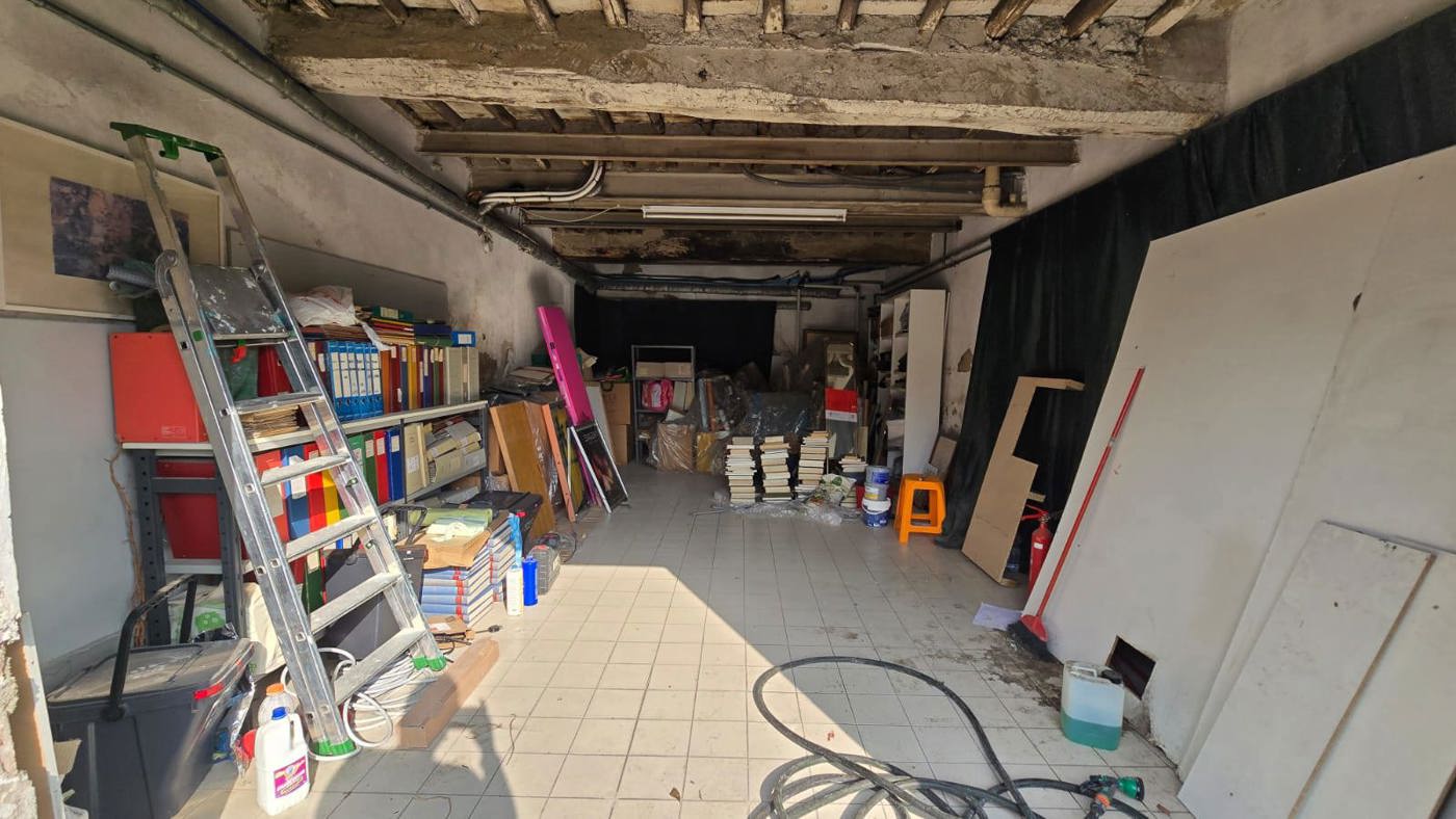 16_garage.jpg