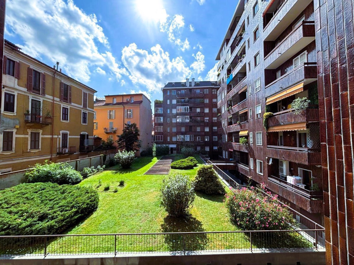 Giardino condominiale 