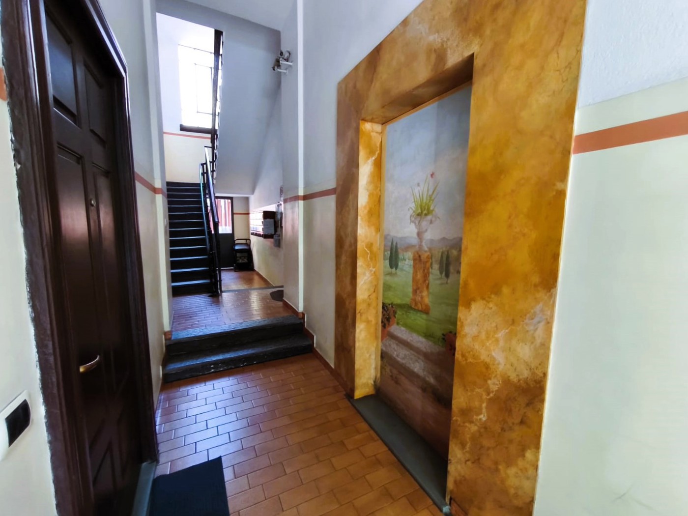 Interno stabile