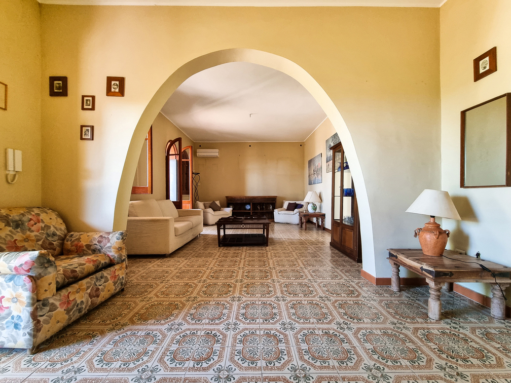 SALONE