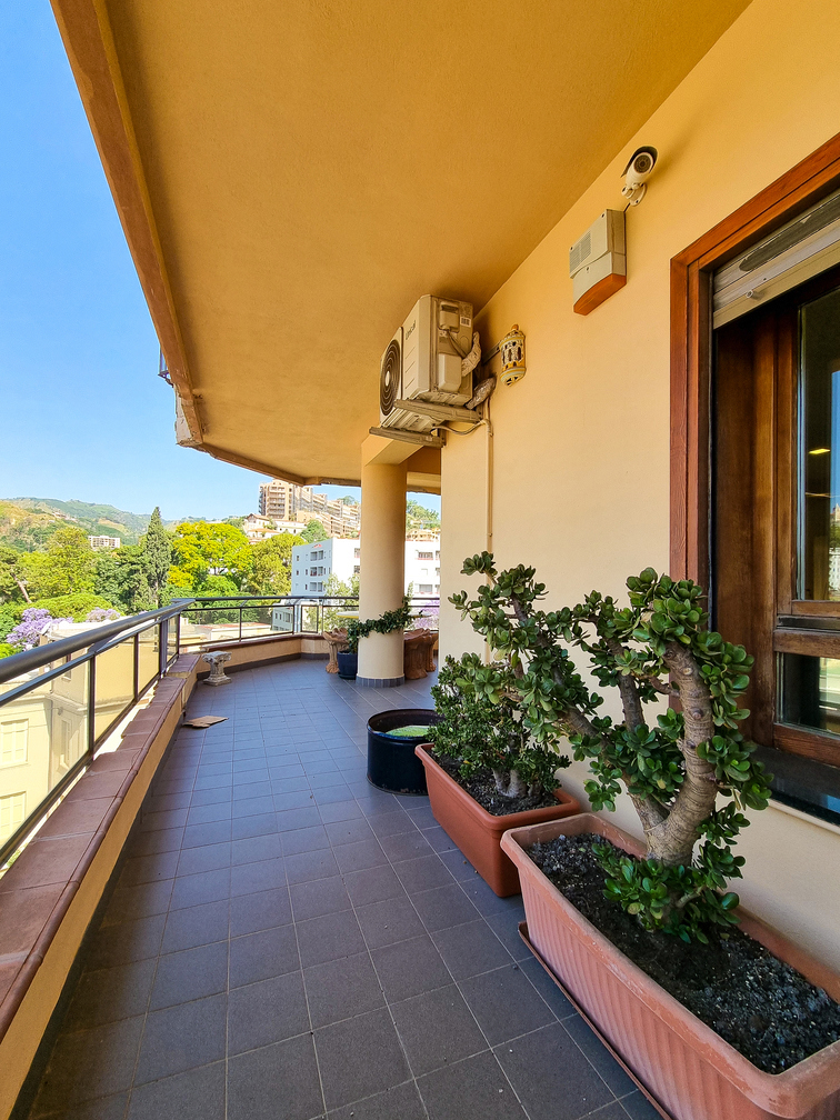BALCONE