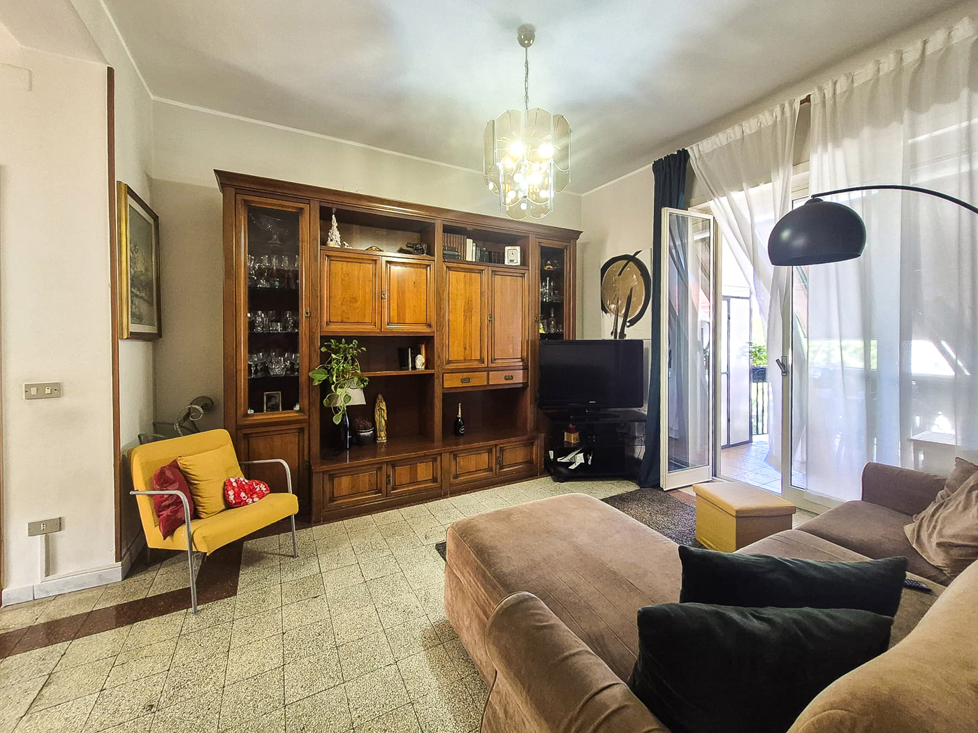 SALONE
