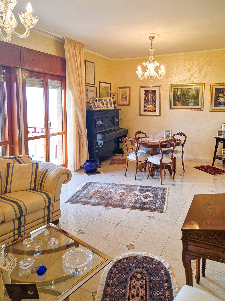 SALONE