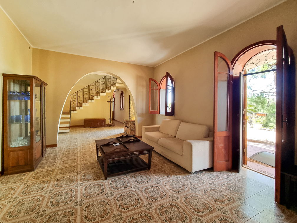 SALONE