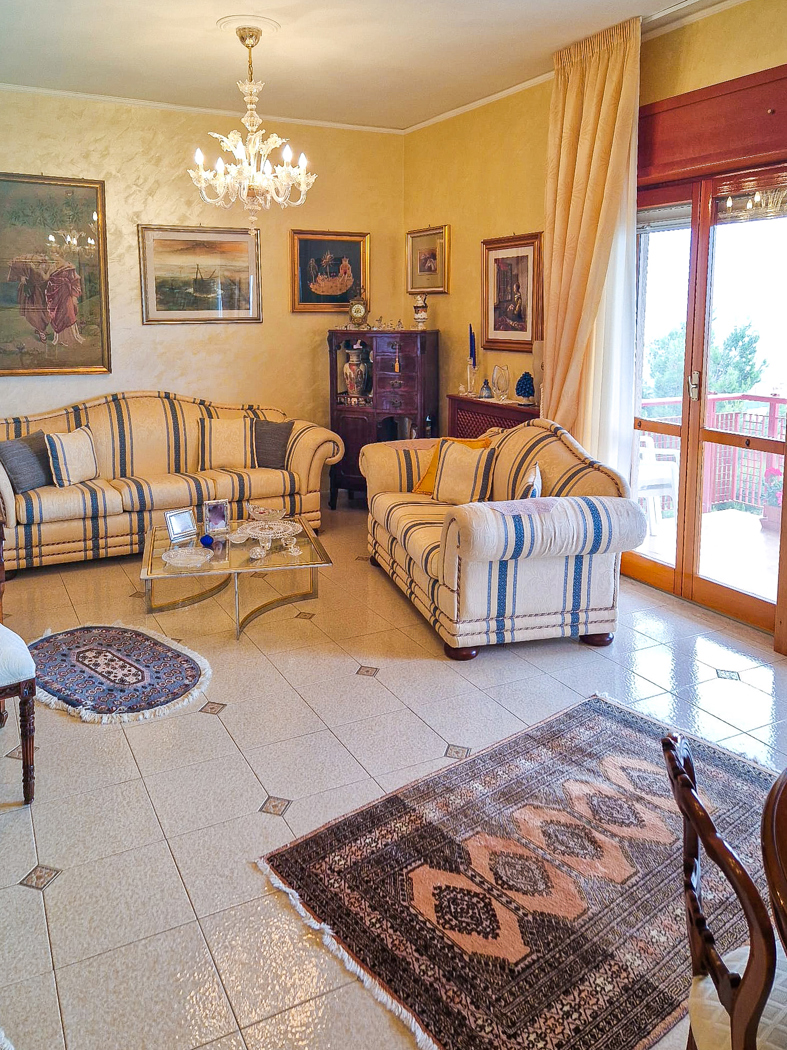 SALONE