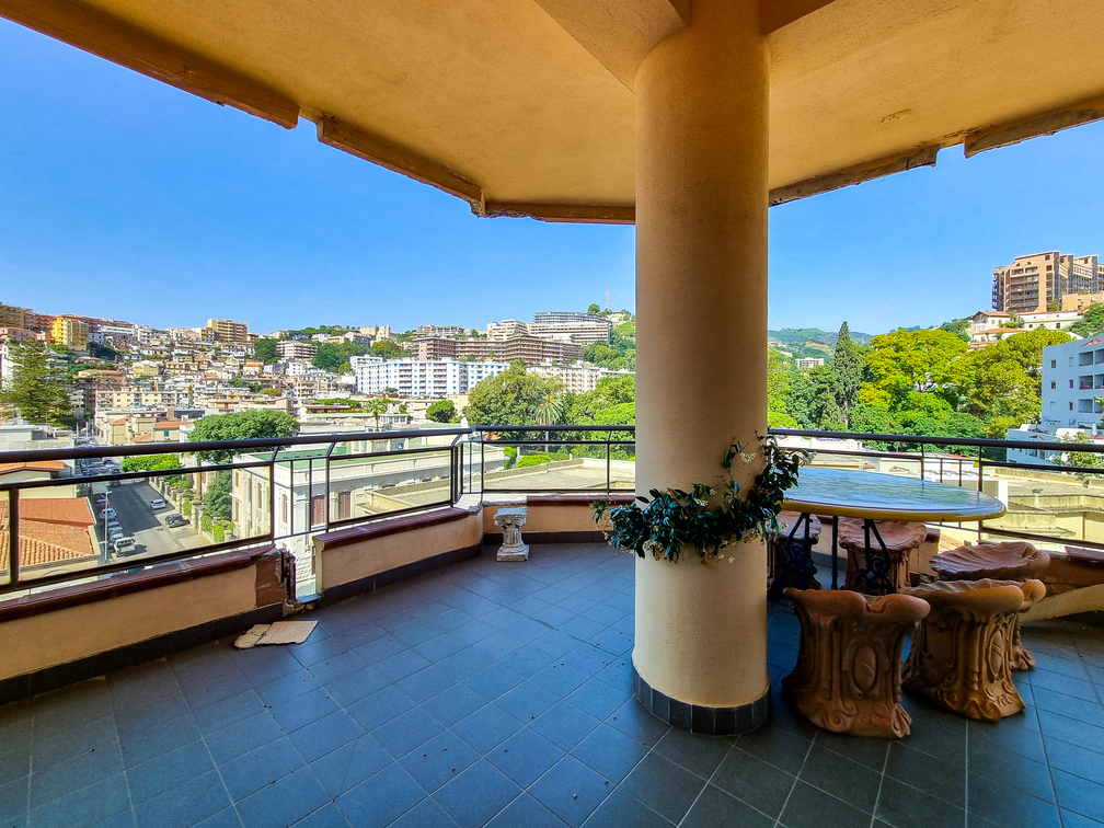VERANDA