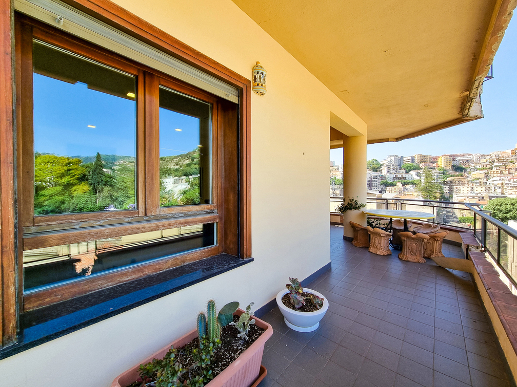 BALCONE