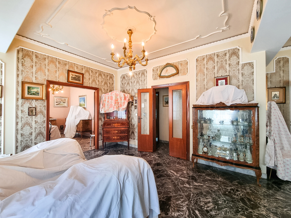 SALONE