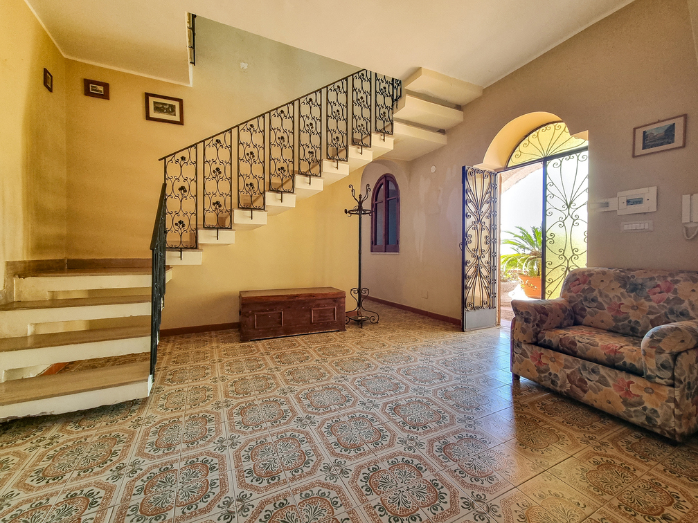 SALONE