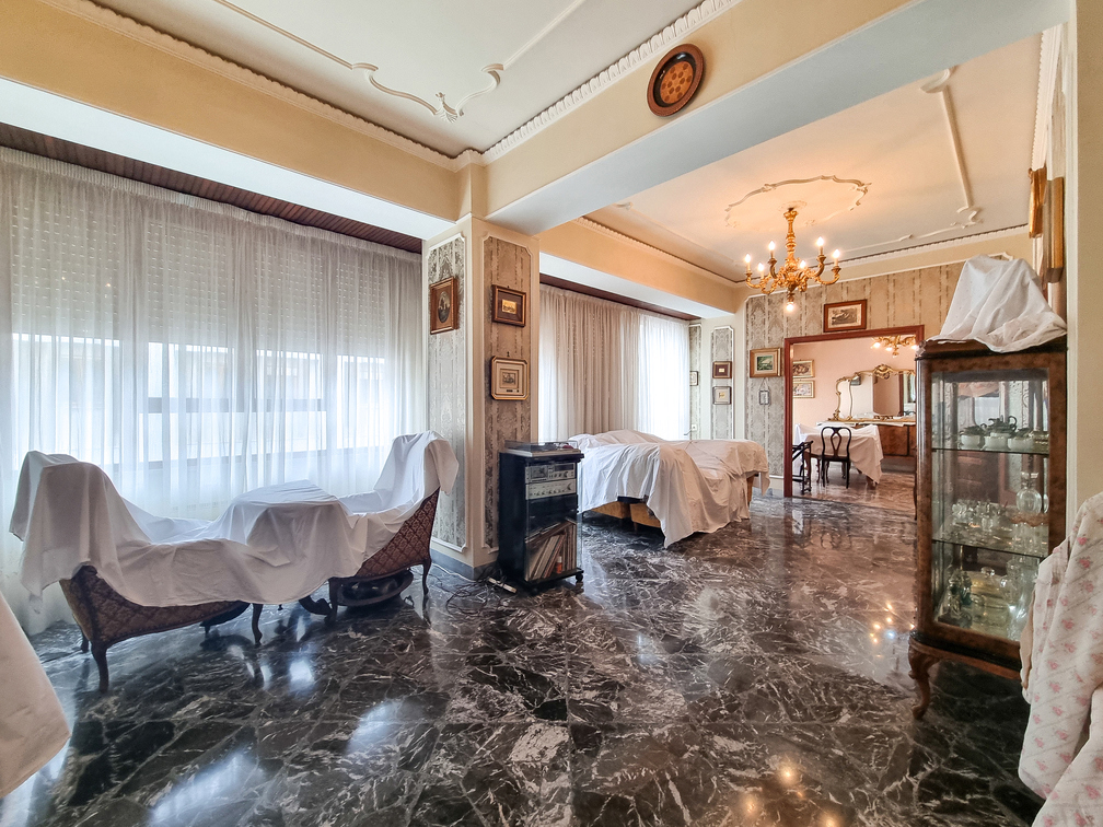SALONE 