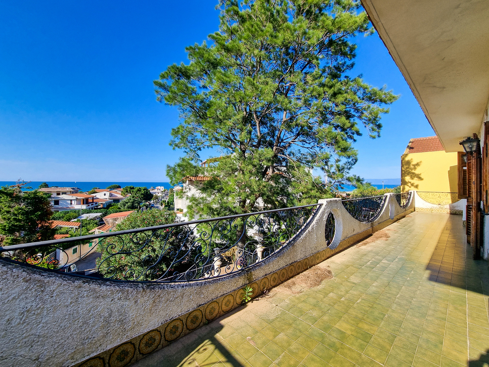 VERANDA
