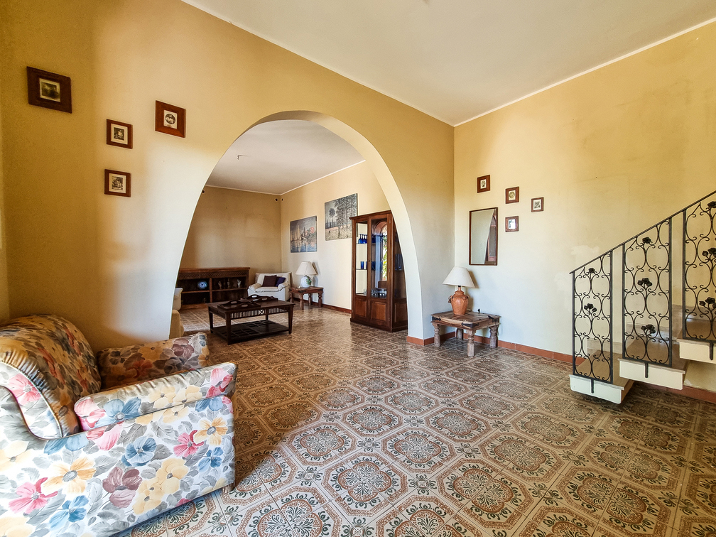 SALONE