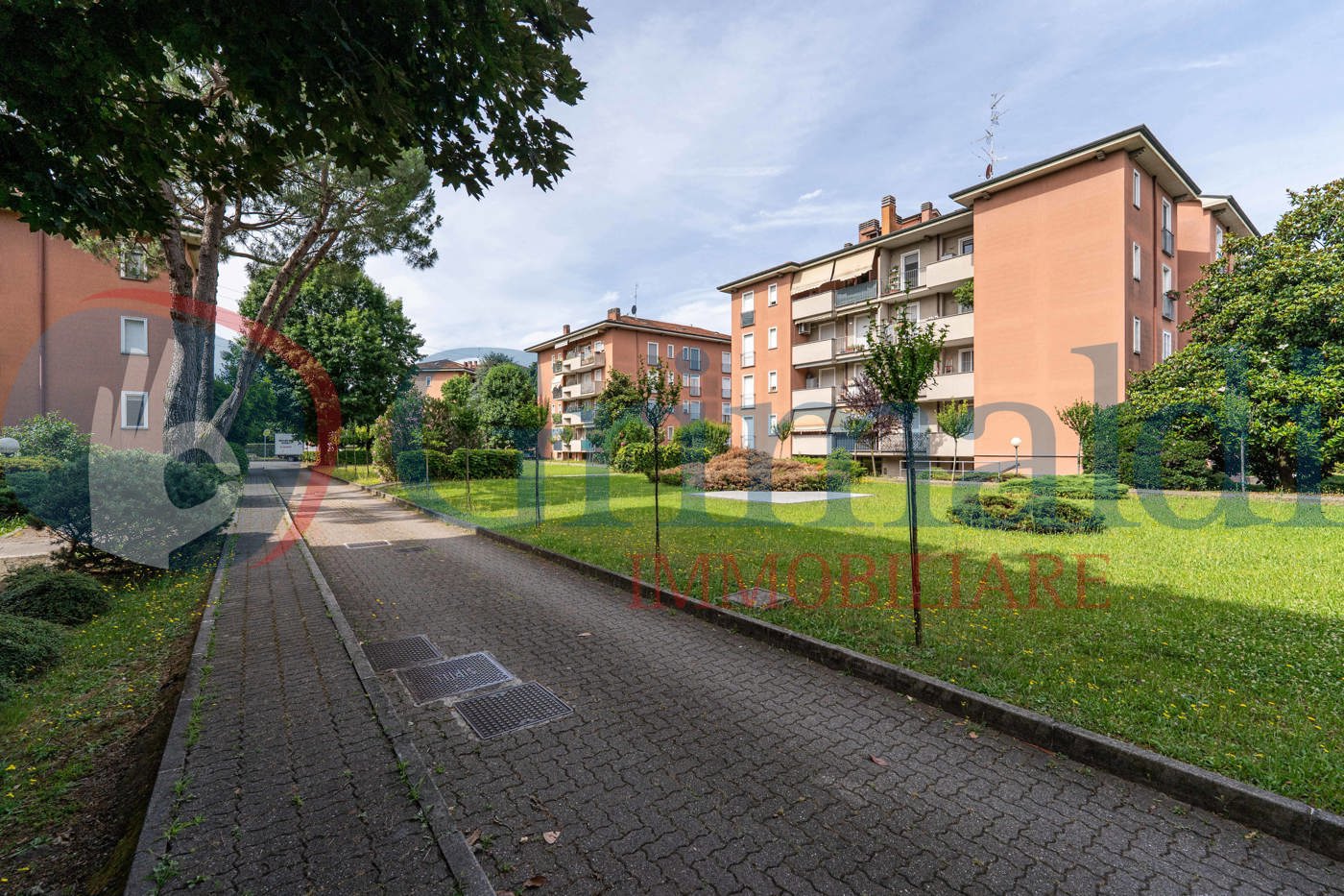 Trezzo via Pellico 47 (36 di 54).jpg