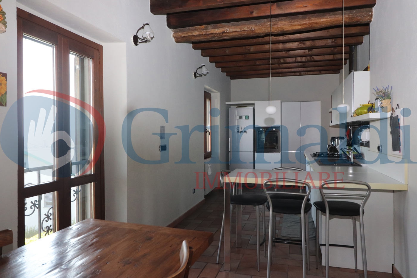 vista cucina e77.JPG